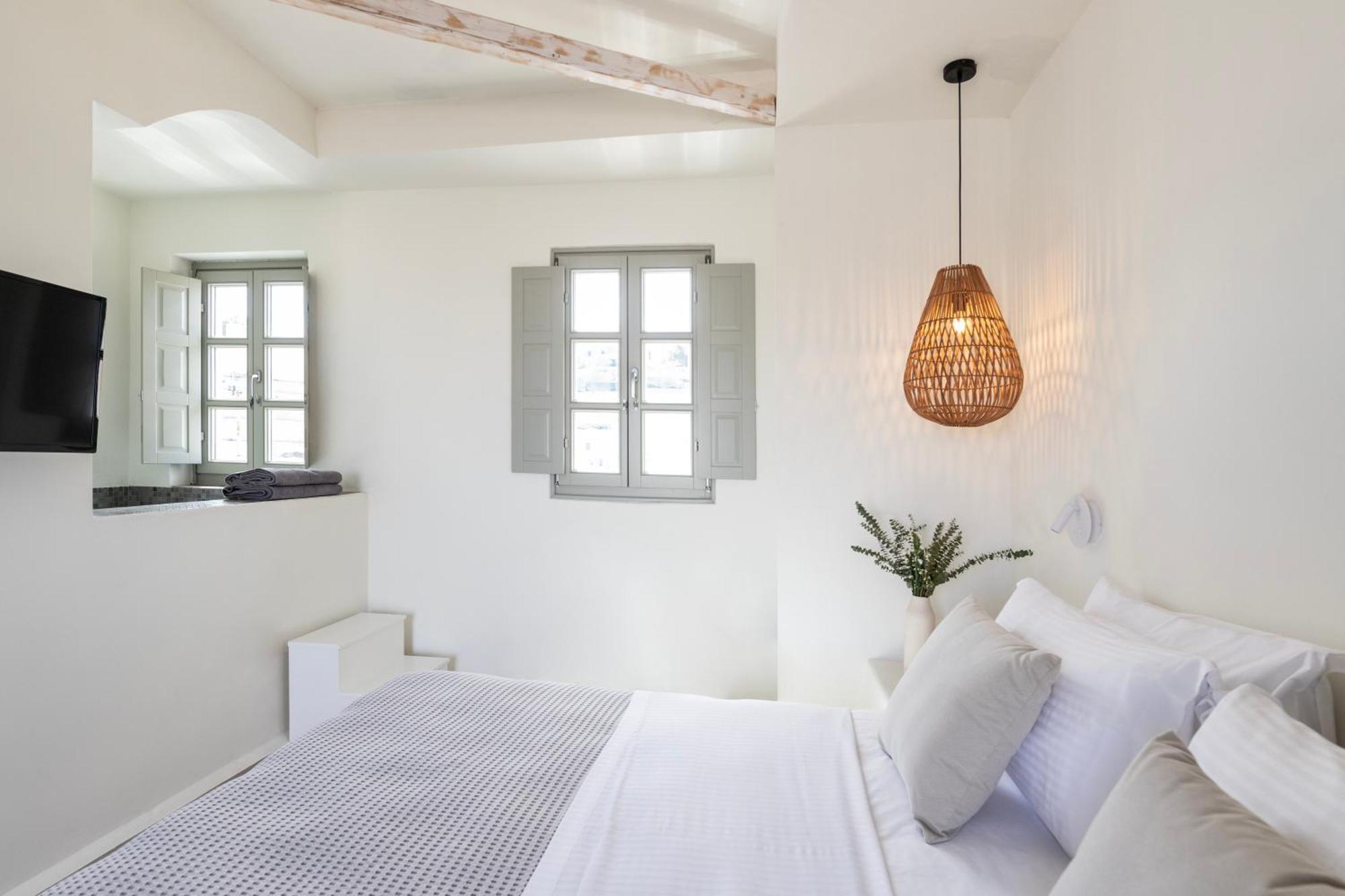 Frescoes Luxury Suites By Kb Hospitality Mesaria Extérieur photo