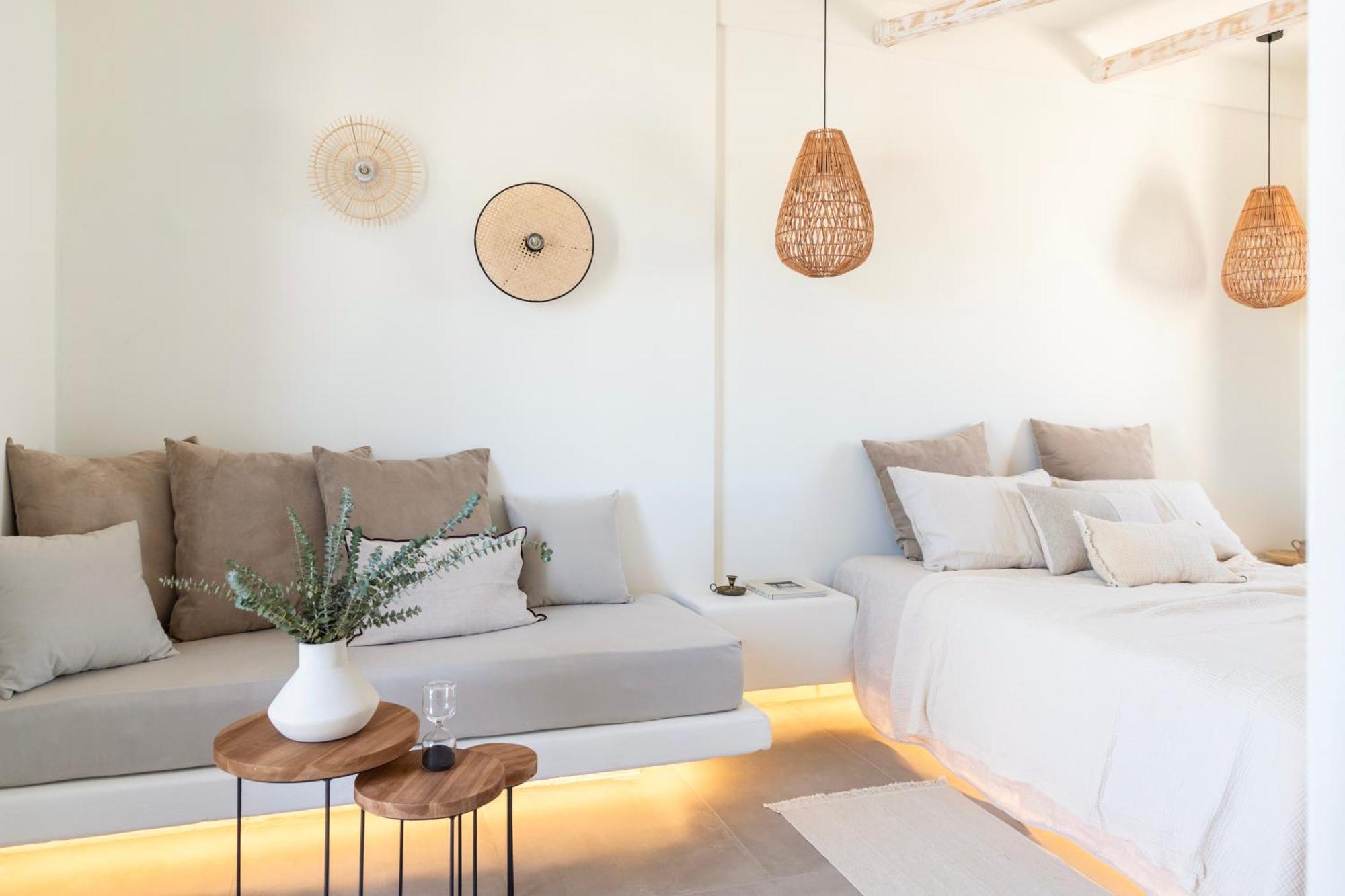 Frescoes Luxury Suites By Kb Hospitality Mesaria Extérieur photo