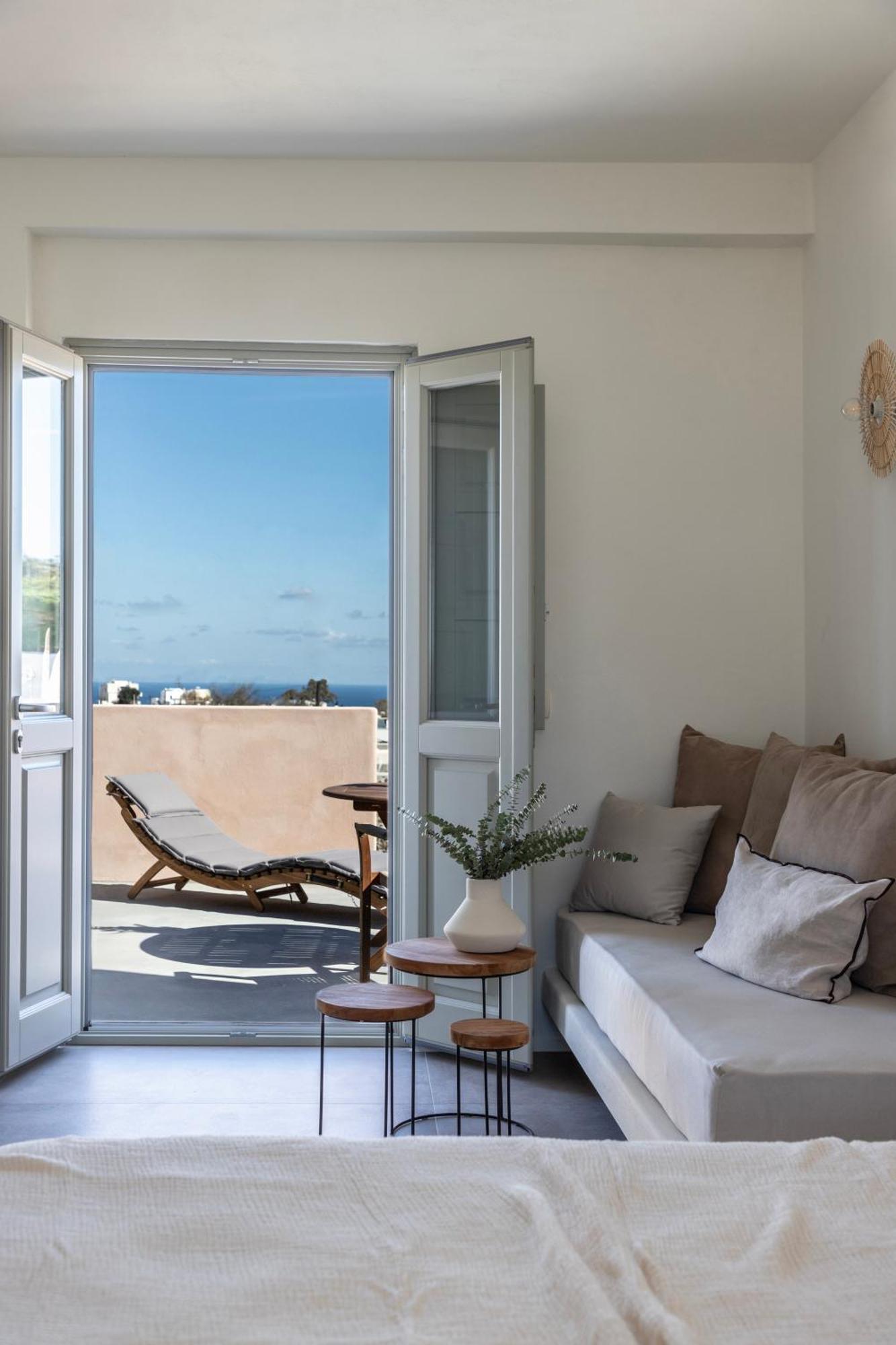 Frescoes Luxury Suites By Kb Hospitality Mesaria Extérieur photo