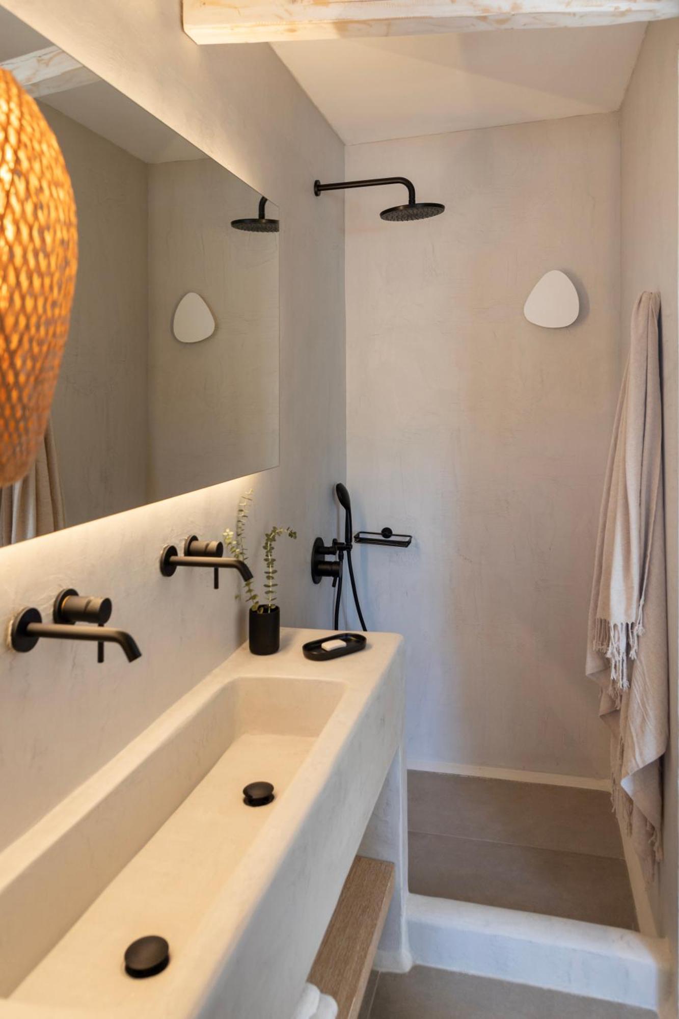 Frescoes Luxury Suites By Kb Hospitality Mesaria Extérieur photo