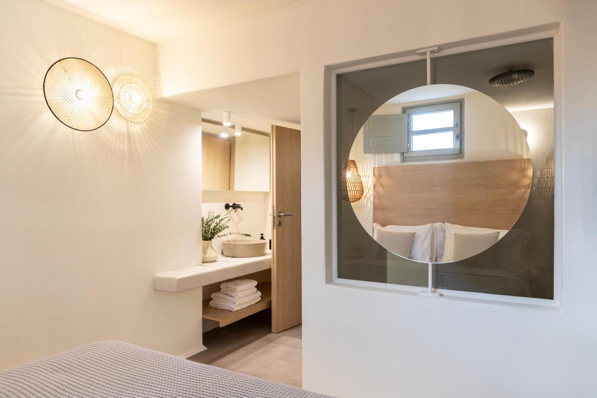 Frescoes Luxury Suites By Kb Hospitality Mesaria Extérieur photo